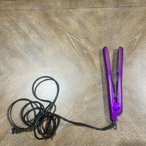 Vibrant Purple Hair Straightener